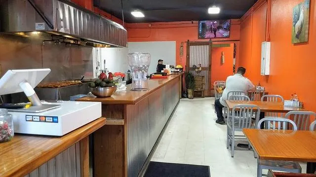 El Pollo Rey