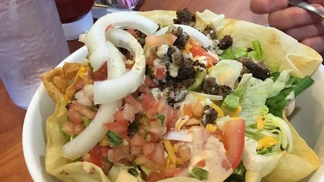 Su Casa Restaurant & Grill